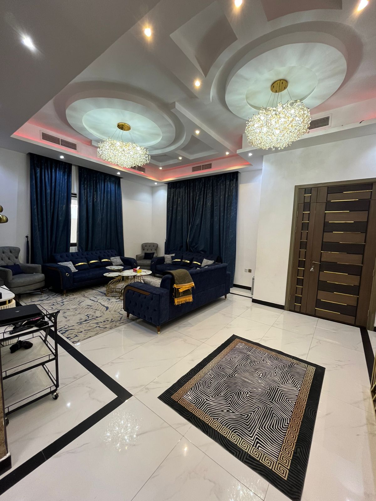 The Luxurious Design Furnished villa ready for rent in Al Aalia Ajman
