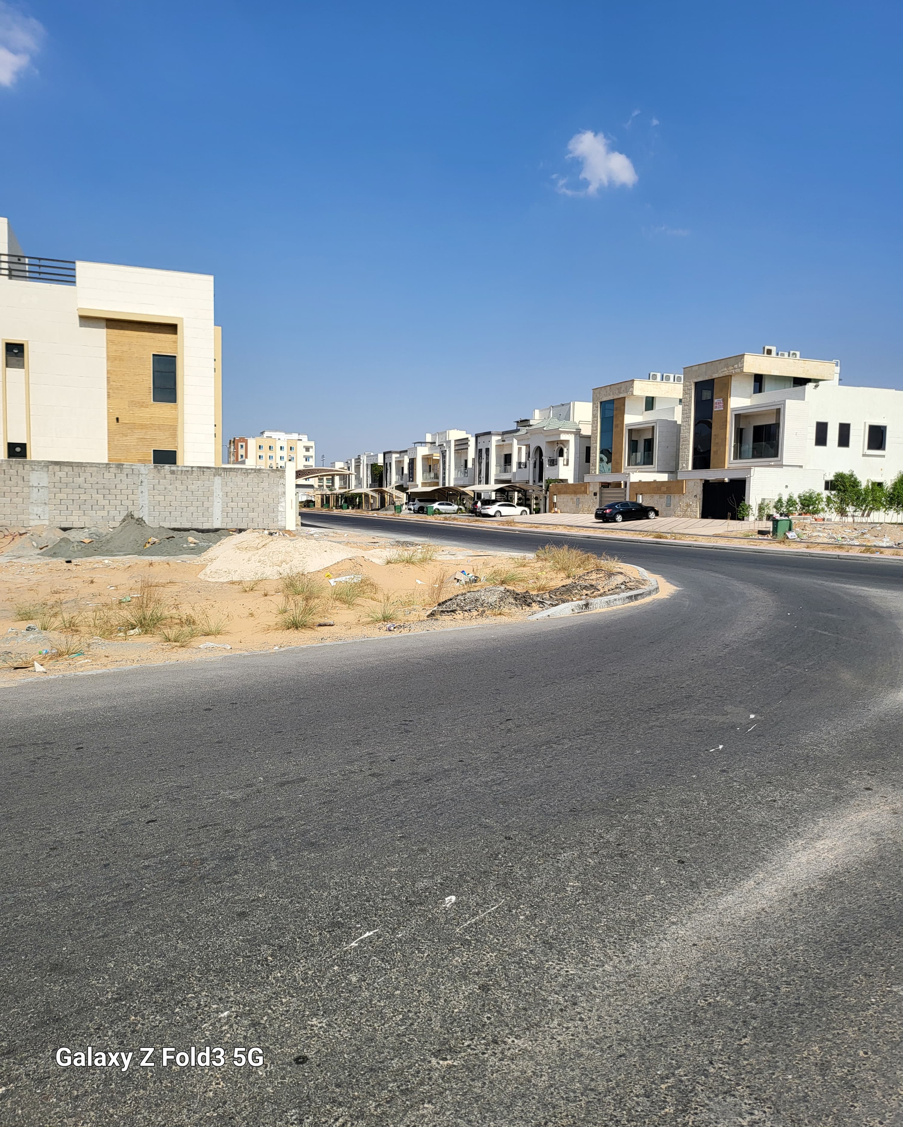 Great Invesment Opportunity Prime Located Town House Plots for sale al Yasmeen ( No Transfer fess)