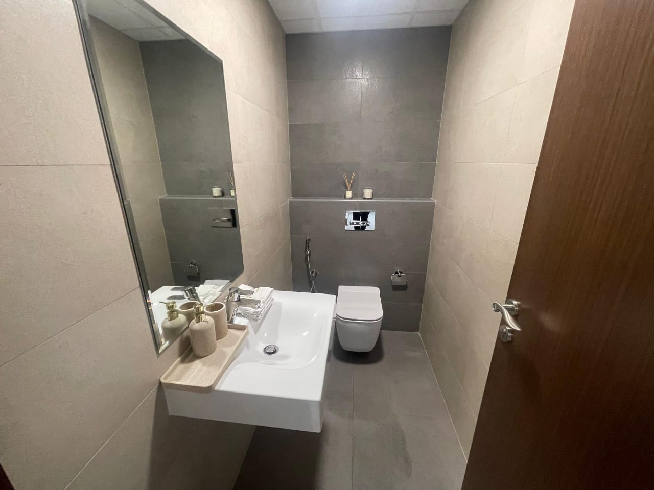 Ajman Phase 2 * STUDIO 5% down payment in the best and most powerful project in the Emirate of Ajman.