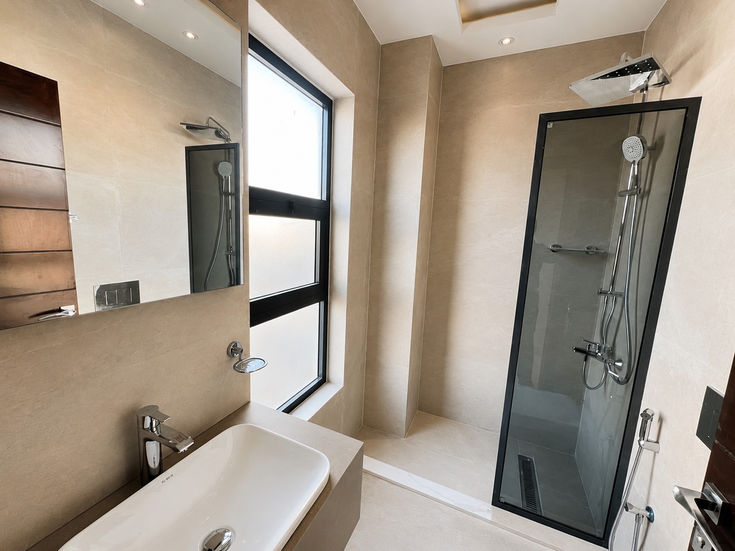 🏡 Classic Villa for Sale in Al Zahya G+1+Roof