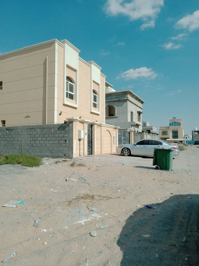 Plot for Sale in Al Zahyaa good location with out registration fees only for you 500 k final price.