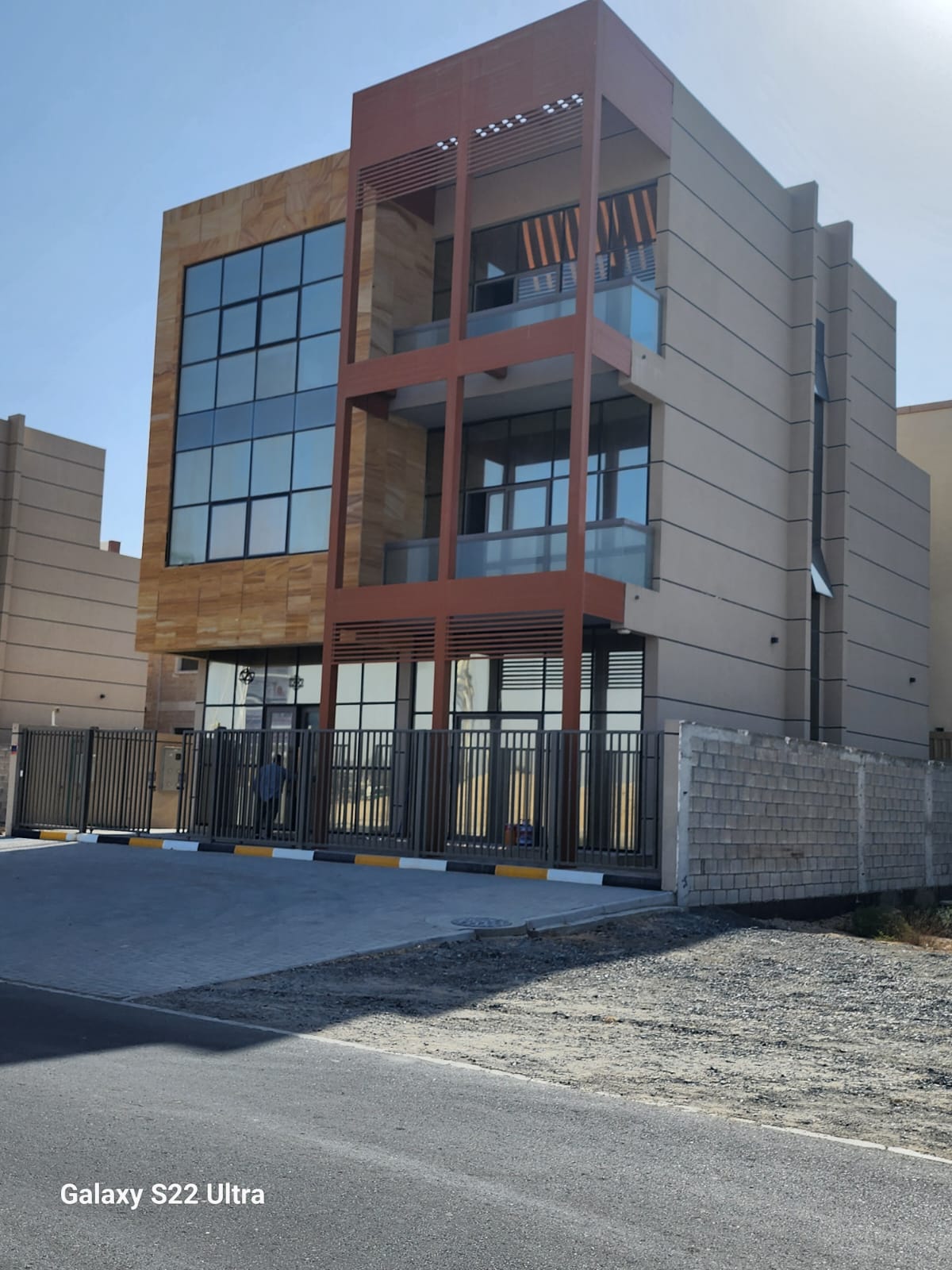 Talae 2 Ajman for rent Commercial building on main road facing in Talah 2 Ajman a very prime location near main road.