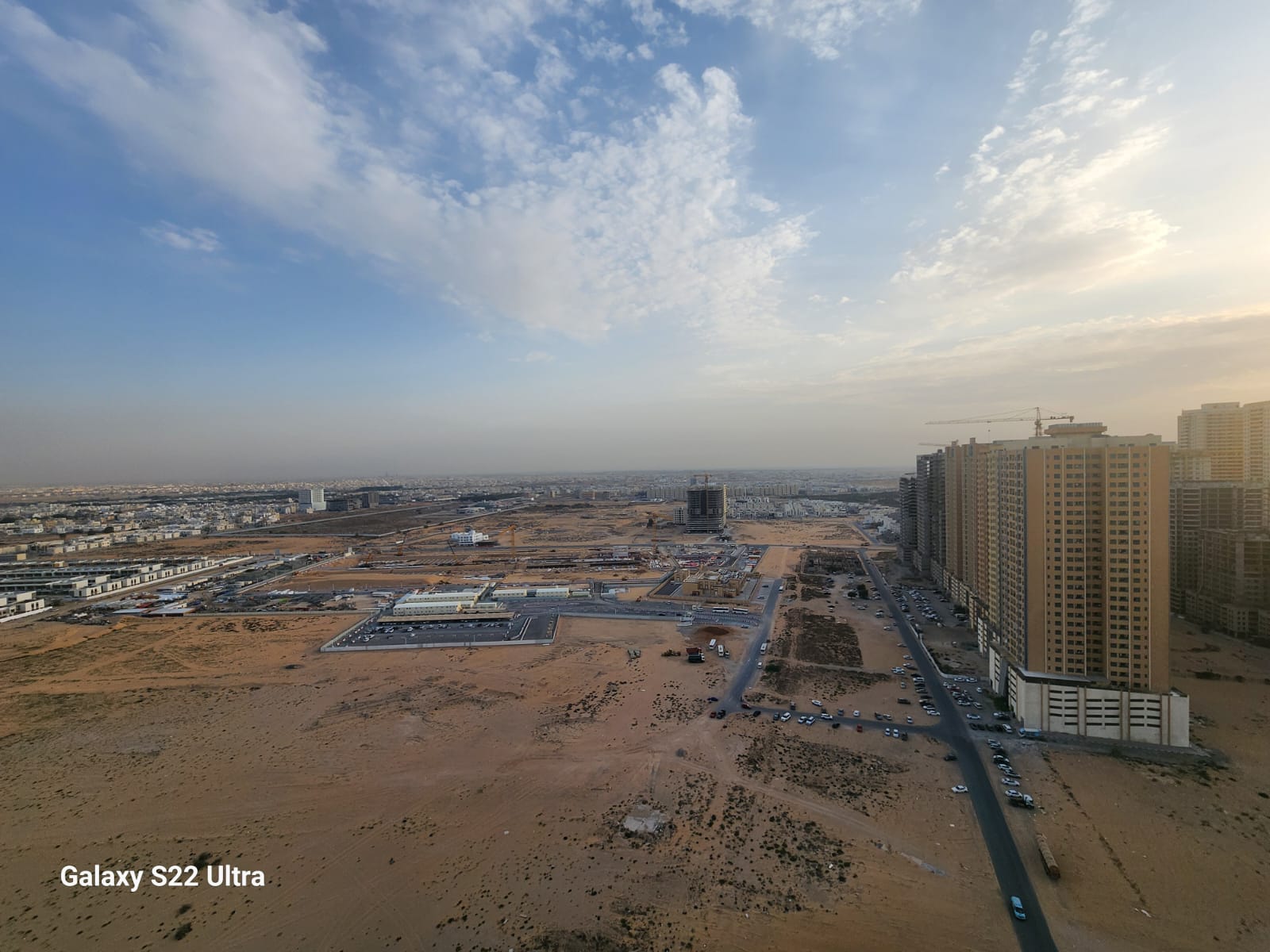 AMAZING APARTMENT AVAILABLE IN GULF TOWER! pay 189,667 NOW and get the keys .