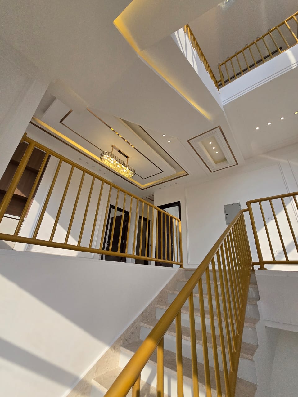 The Royal Looks Very Executive Prime location near by main road Luxury Design villa for sale in Al Hellio 2 Ajman.
