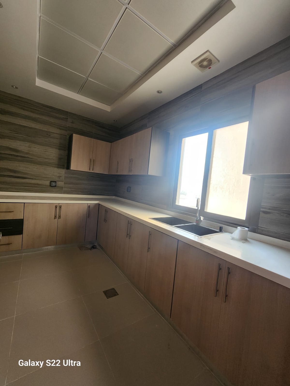 Talae 2 Ajman for rent Commercial building on main road facing in Talah 2 Ajman a very prime location near main road.