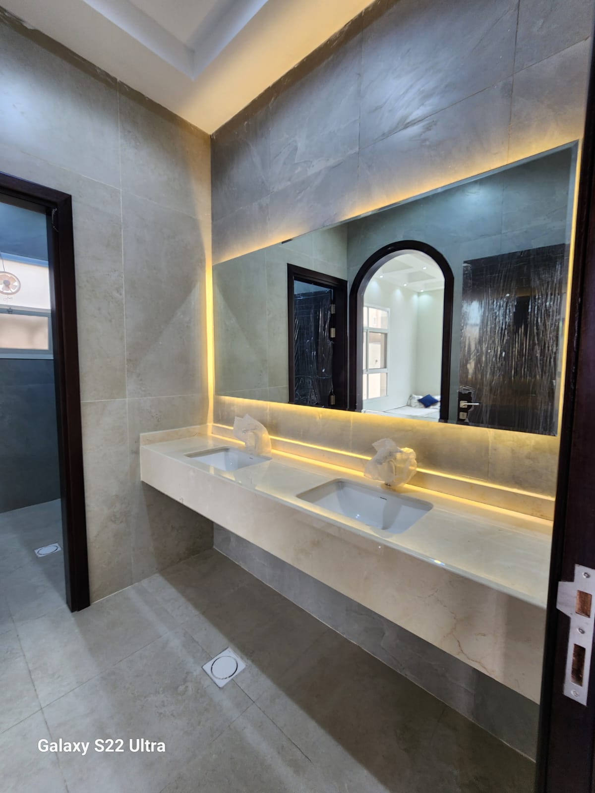 Al Yasmeen the Luxurious Design 2 villas for sale together 5 Bedroom