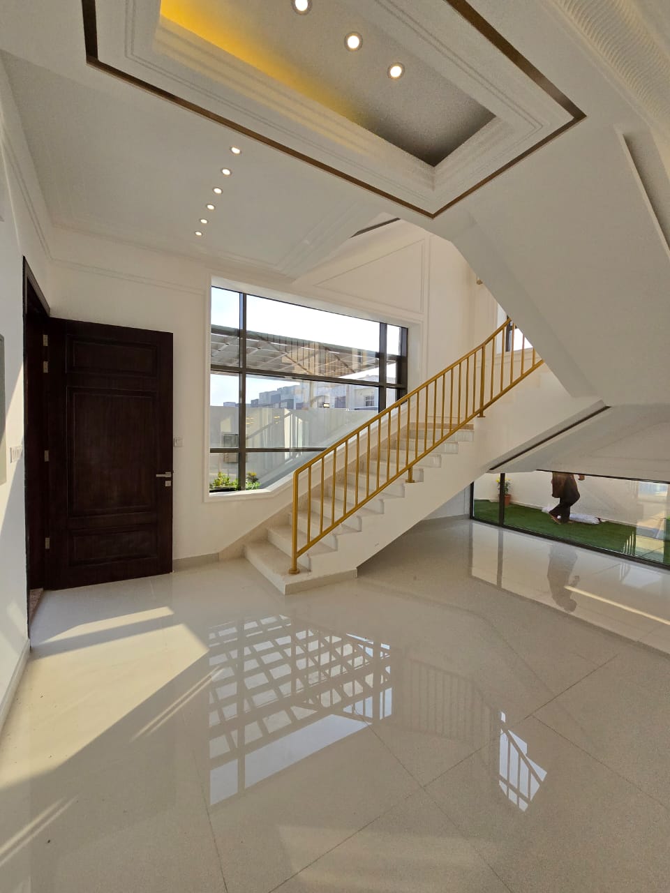 The Royal Looks Very Executive Prime location near by main road Luxury Design villa for sale in Al Hellio 2 Ajman.