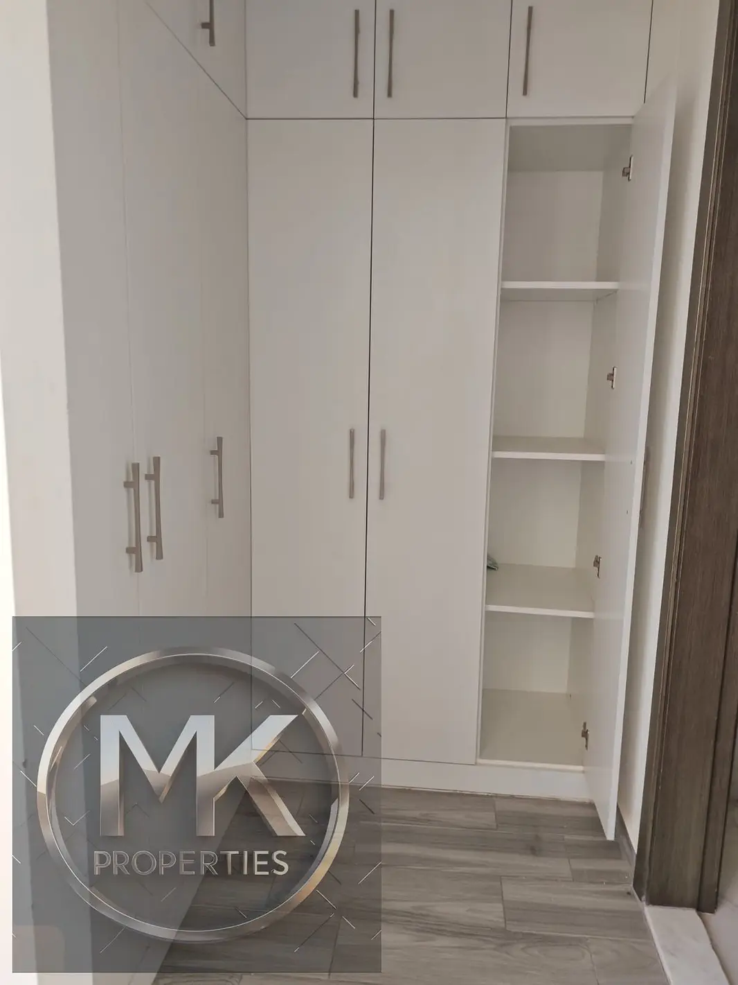 NEW BRAND 5 MASER BEDROOM LUXURIOUS & ELEGANT VILLA FOR RENT IN AL HELIO (2).