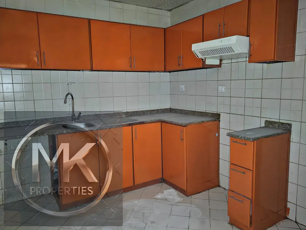 HOT OFFER" SPACIOUS OPEN VIEW 3 BHK IN LAVENDER TOWER (WITH PARKING) SPACIOUS, ELEGANT & AFFORDABLE.