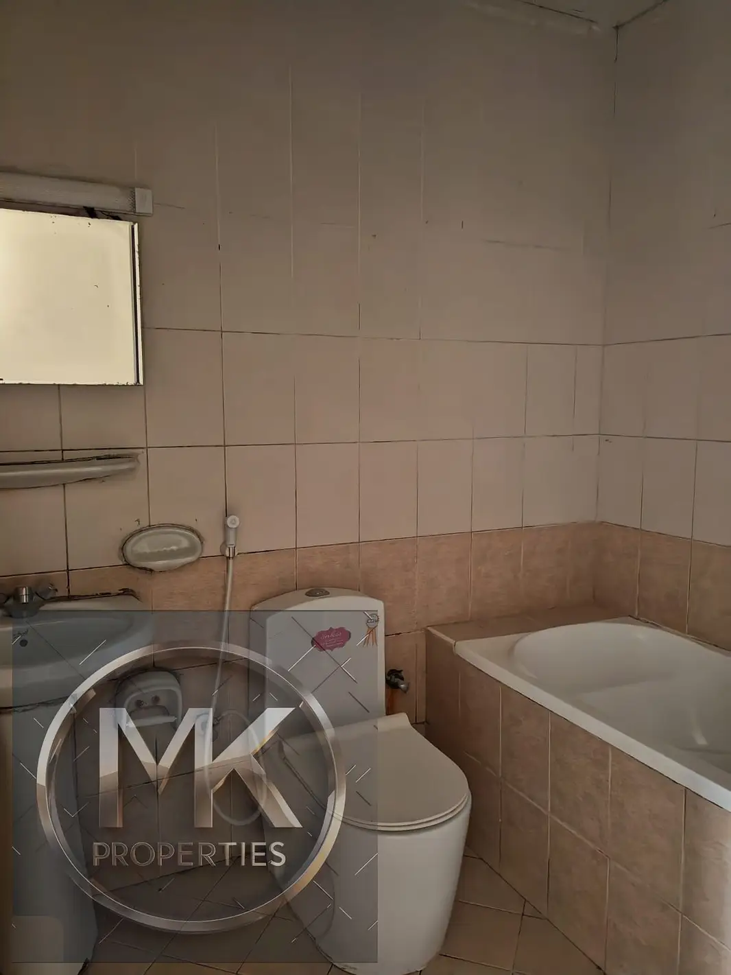 HOT OFFER" SPACIOUS OPEN VIEW 3 BHK IN LAVENDER TOWER (WITH PARKING) SPACIOUS, ELEGANT & AFFORDABLE.