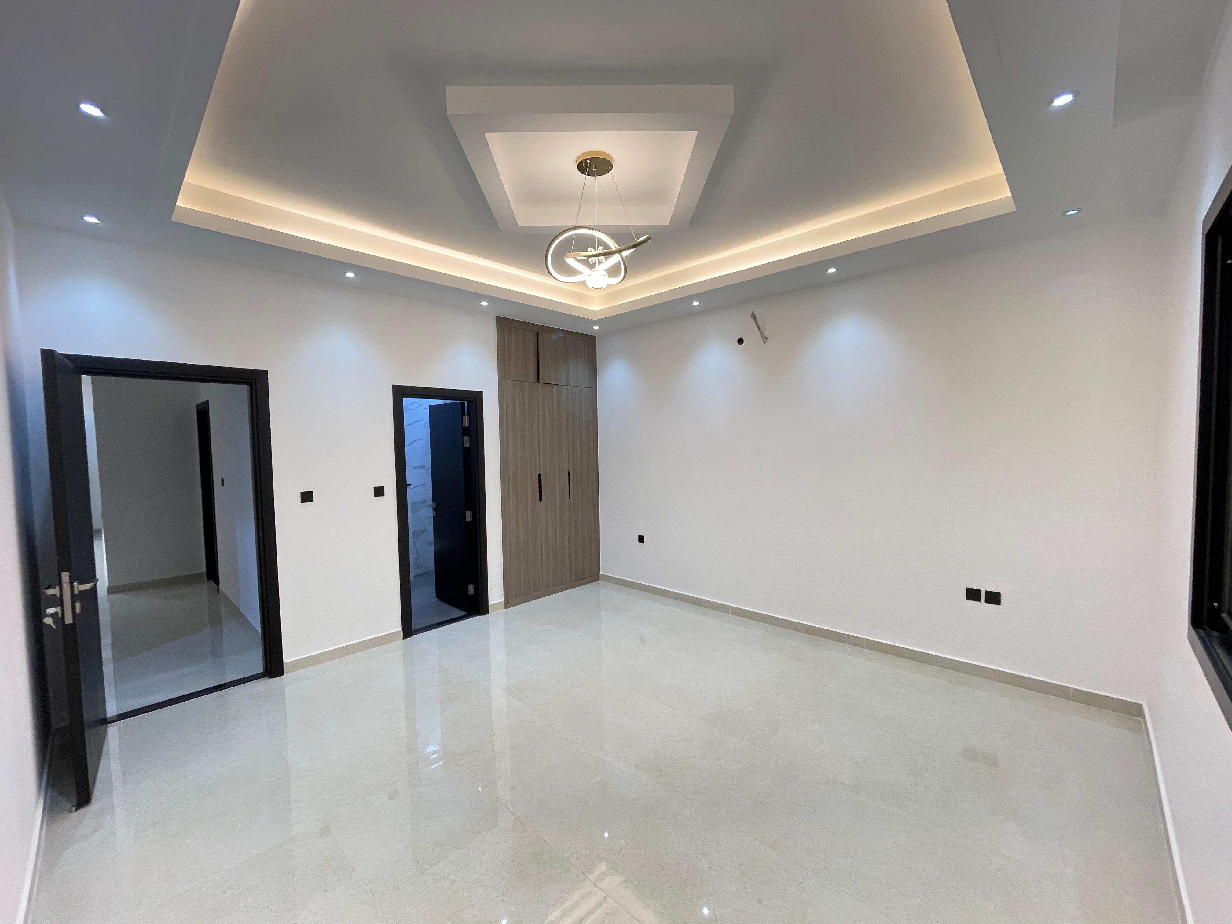 Al Hellio 2, Prime Location Residential luxury executive ready villa for sale in Attractive price