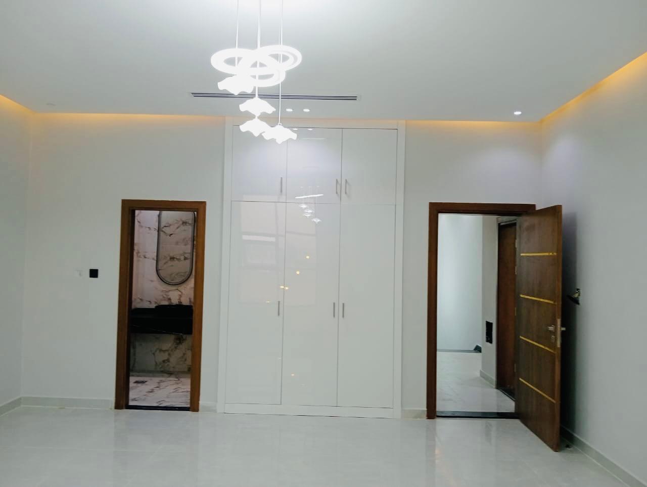 The Ready Luxurious style Executive villa for sale in al helio 2 Ajman near main road.