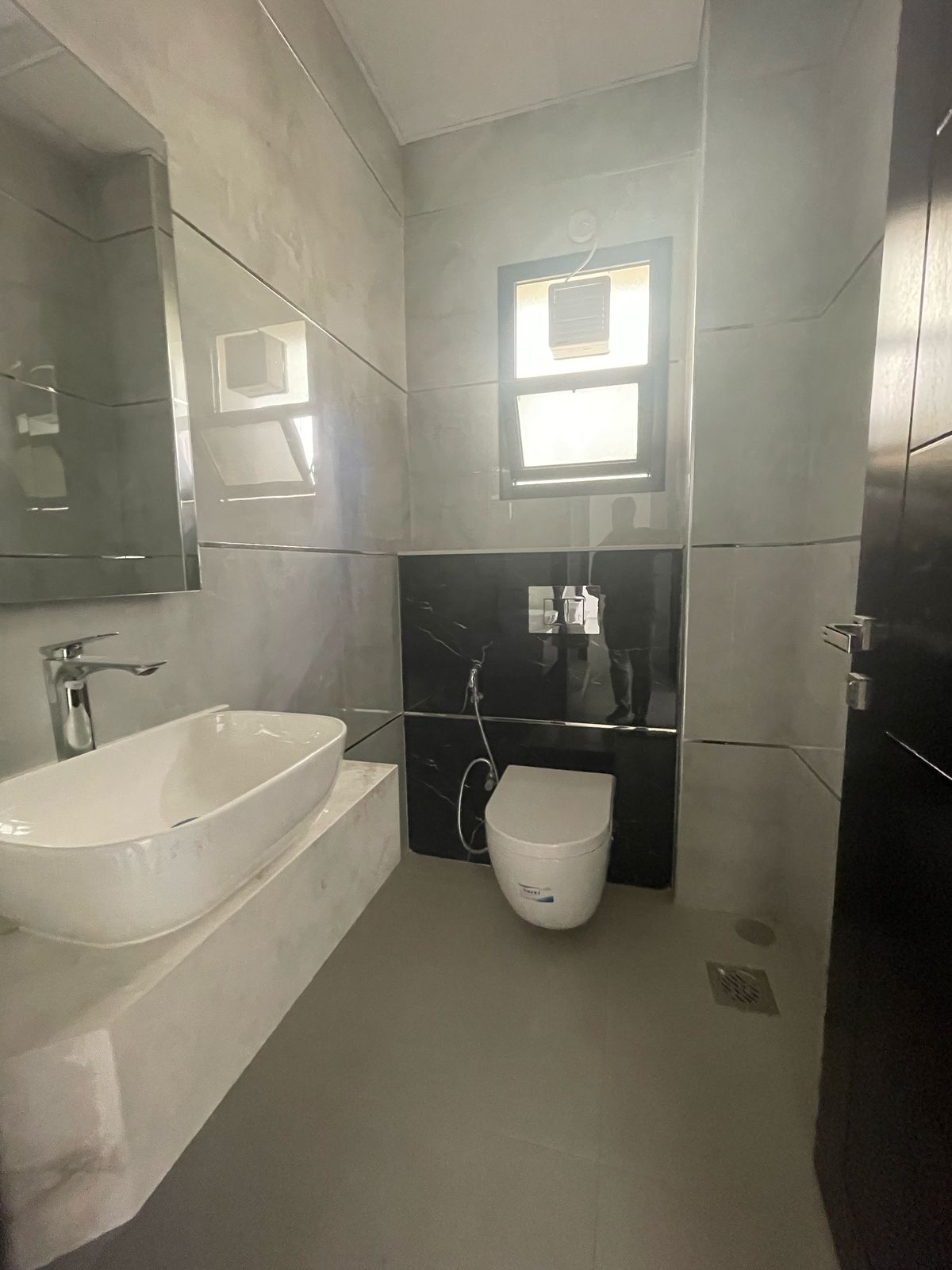 The Brand New Ready Luxurious Design Central AC villa ready to move in Al Zahya Ajman for rent near E 311.