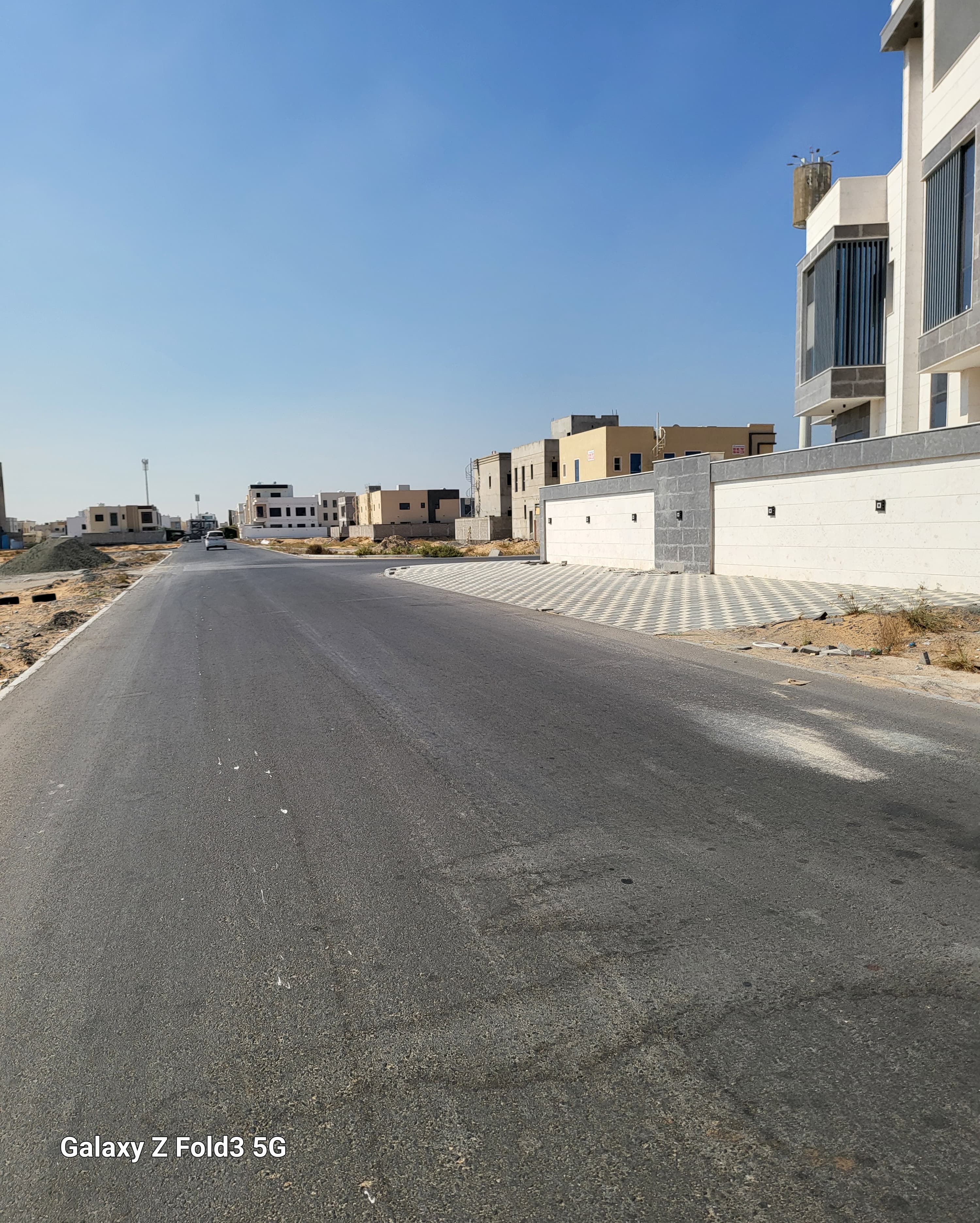 Great Invesment Opportunity Prime Located Town House Plots for sale al Yasmeen ( No Transfer fess)