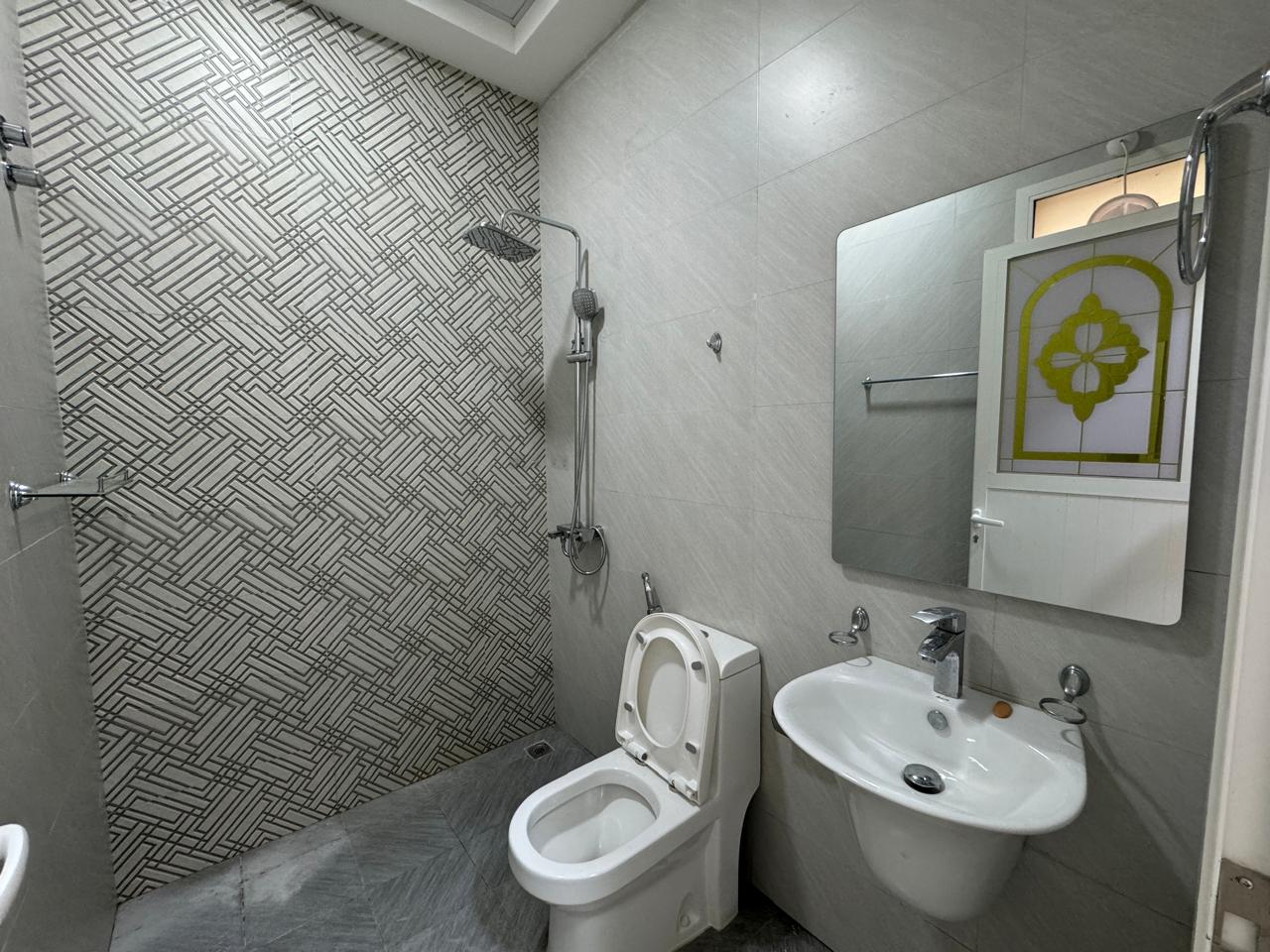 For Rent in Al Zahyaa town house Villa consist 3 Master room 3280sqft .